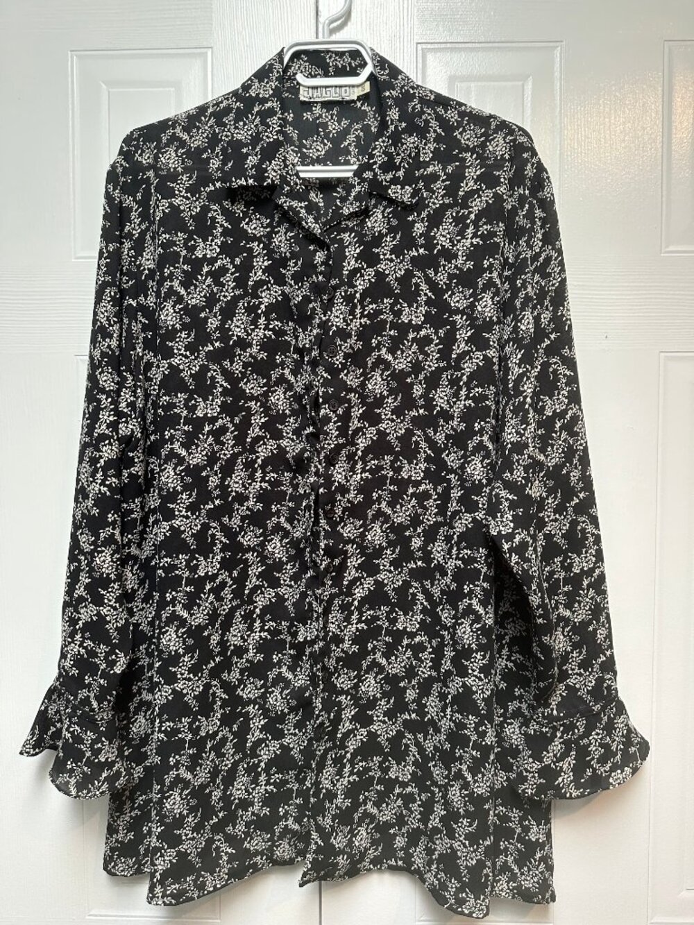 Vintage Jacob black and white floral blouse, size L